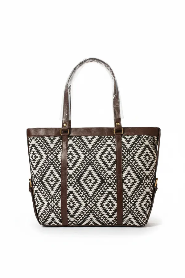 Women’s_Canvas_Tote_Handbag,_Black_&_White_Geometric_Pattern