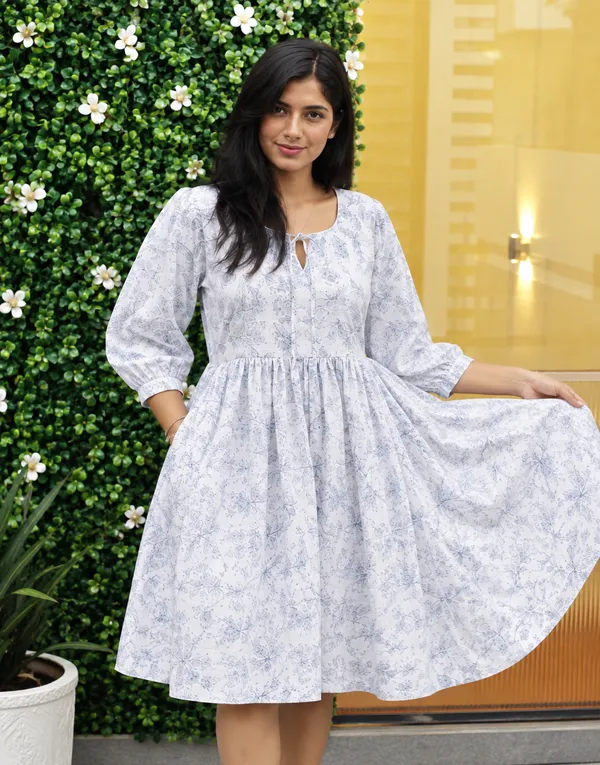 White_&_Blue_Linen_Oversized_Box_Dress