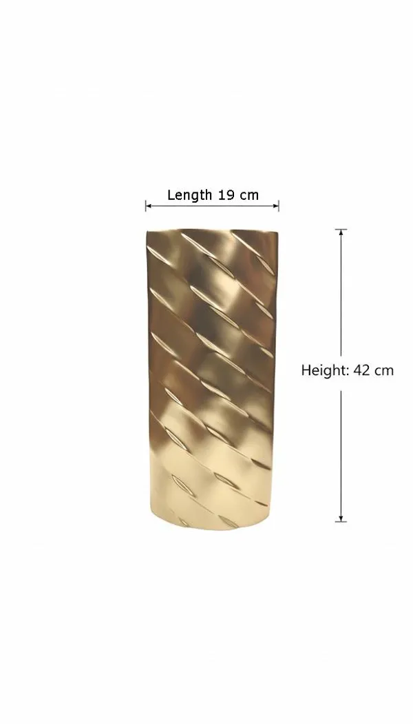 Gold_Handcrafted_And_Designed_With_Finish_Flower_Vase