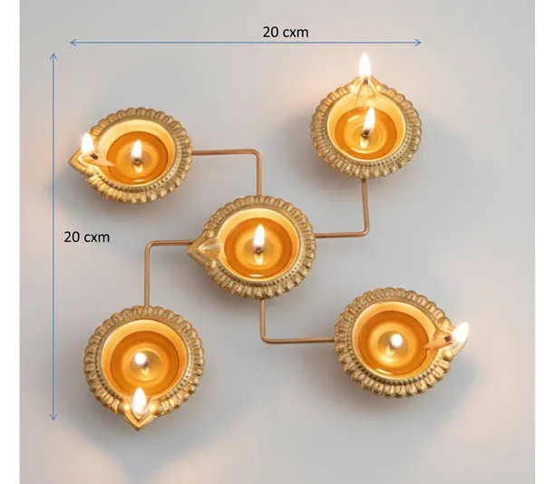 Elegant_Metal_Pc_of_Charm_an_décor_of_your_surrounding_in_gold_Colour_Set_of_2_Pc_