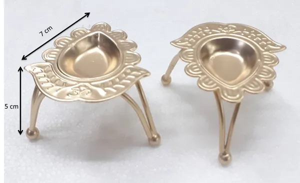 New_Design_Metal_Diyas_on_Stand_Set_of_2_Pc_