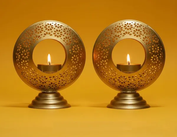 Very_Beautiful_Metal_T-Light_Holder_Set_of_2_Pc_