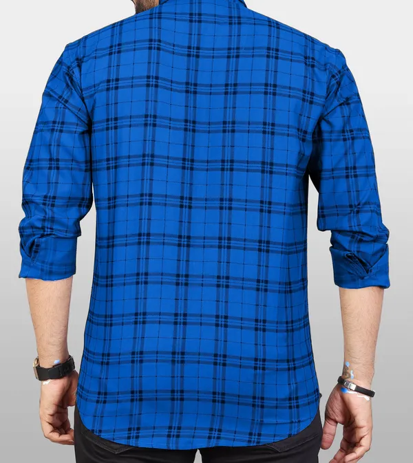 Blue_Cotton_Blend_Checkered_Regular_Fit_Shirt_For_Men