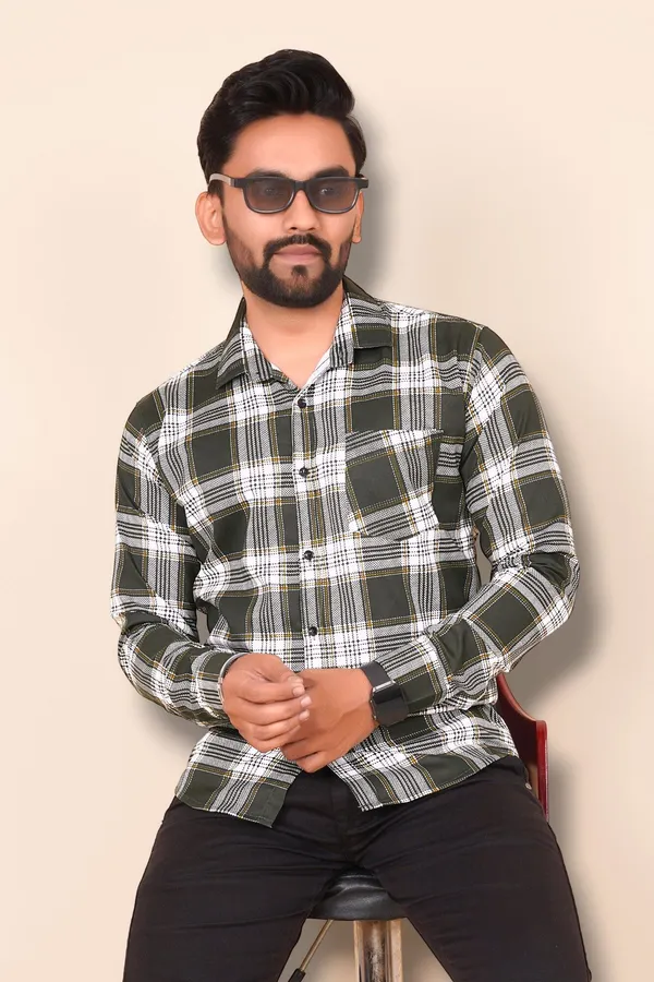 Green_Cotton_Blend_Checkered_Regular_Fit_Shirt_For_Men