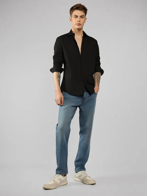 Black_Cotton_Blend_Solid_Regular_Fit_Shirt_For_Men
