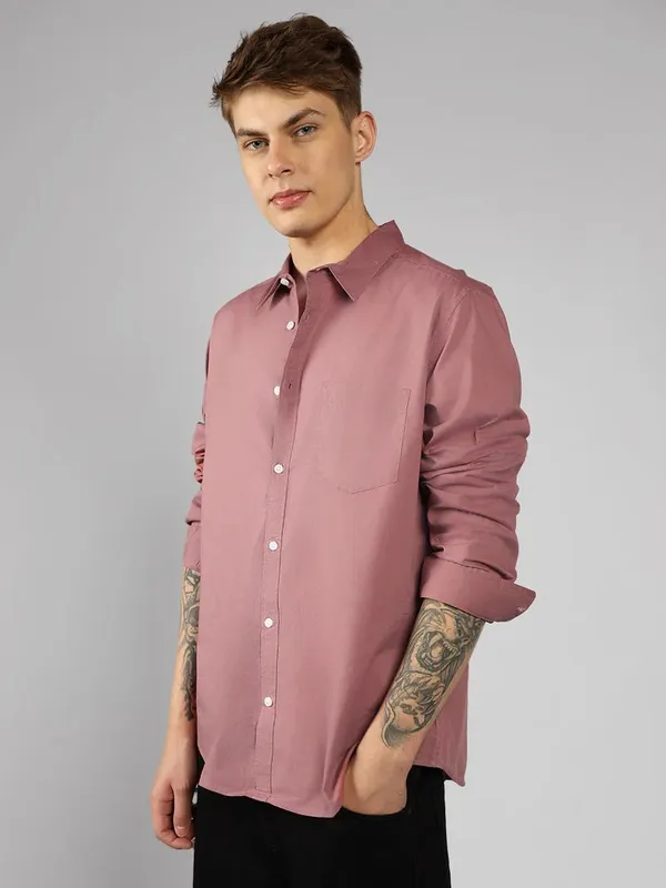 Pink_Cotton_Blend_Solid_Regular_Fit_Shirt_For_Men