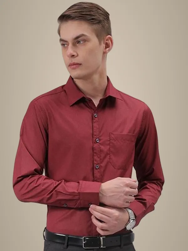 Red_Cotton_Blend_Solid_Regular_Fit_Shirt_For_Men
