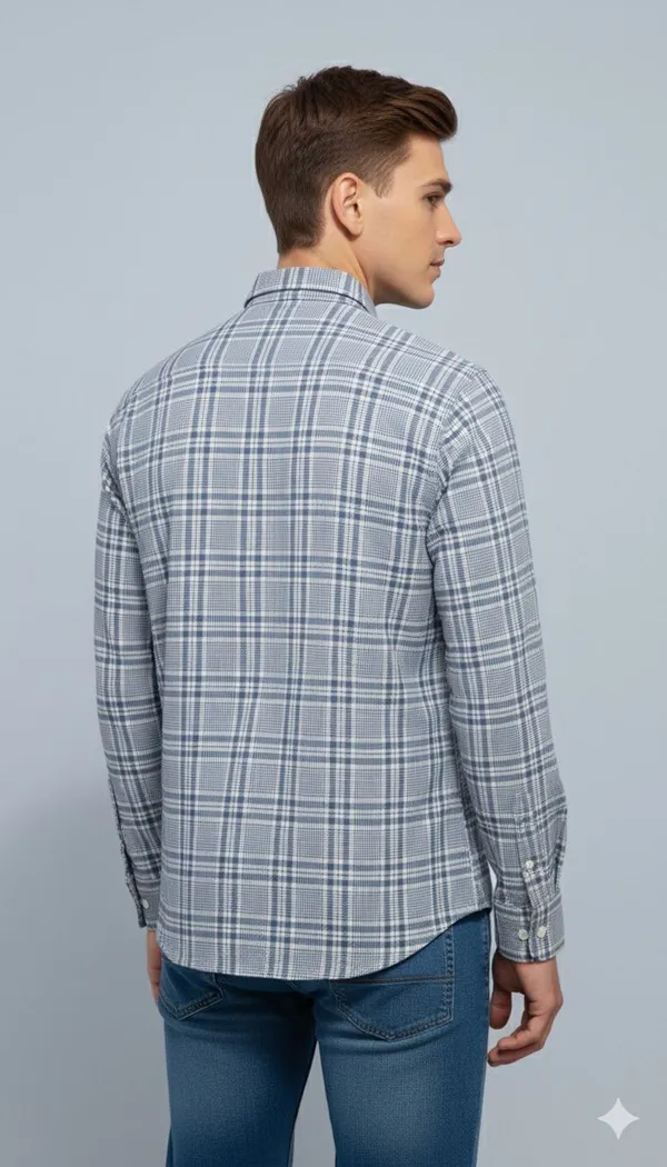 Blue_Cotton_Blend_Checkered_Regular_Fit_Shirt_For_Men