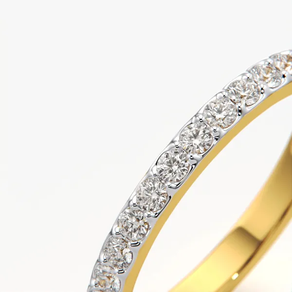Golden_Celeste_Classic_Solitaire_CZ_Gold_Band_For_Women_|_92.5_Sterling_Silver