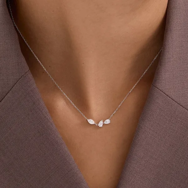 Silver_Metal_Marquise_Radiance_Chain_Pendant_For_Women_|_92.5_Sterling_Silver