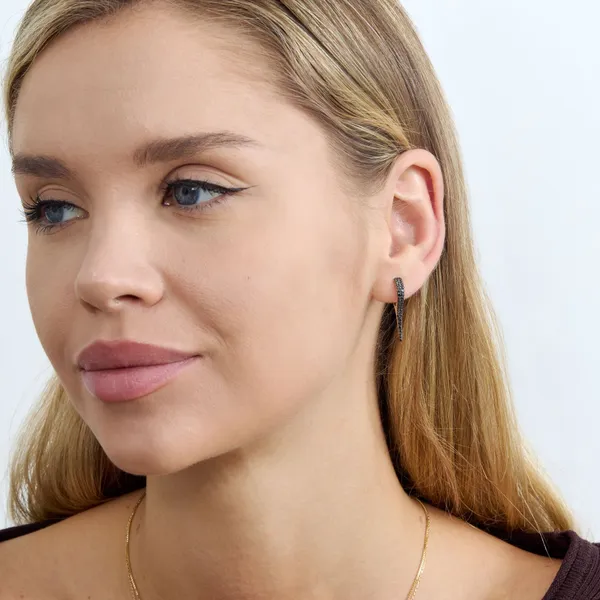 Golden_Metal_Noir_Wave_Huggie_Earrings_For_Women_|_92.5_Sterling_Silver