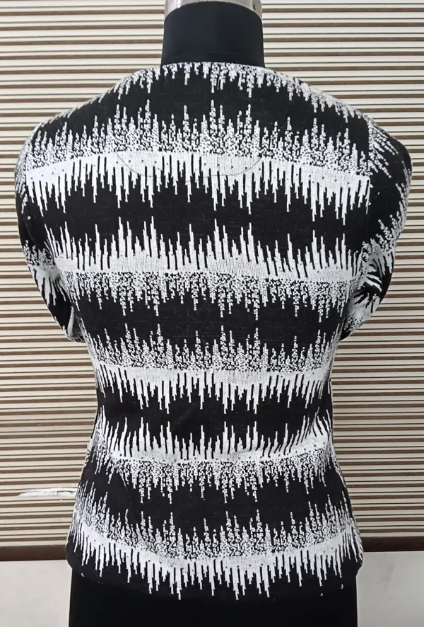 Black_Cotton_Blend_Regular_Casual_Sweater_For_Women