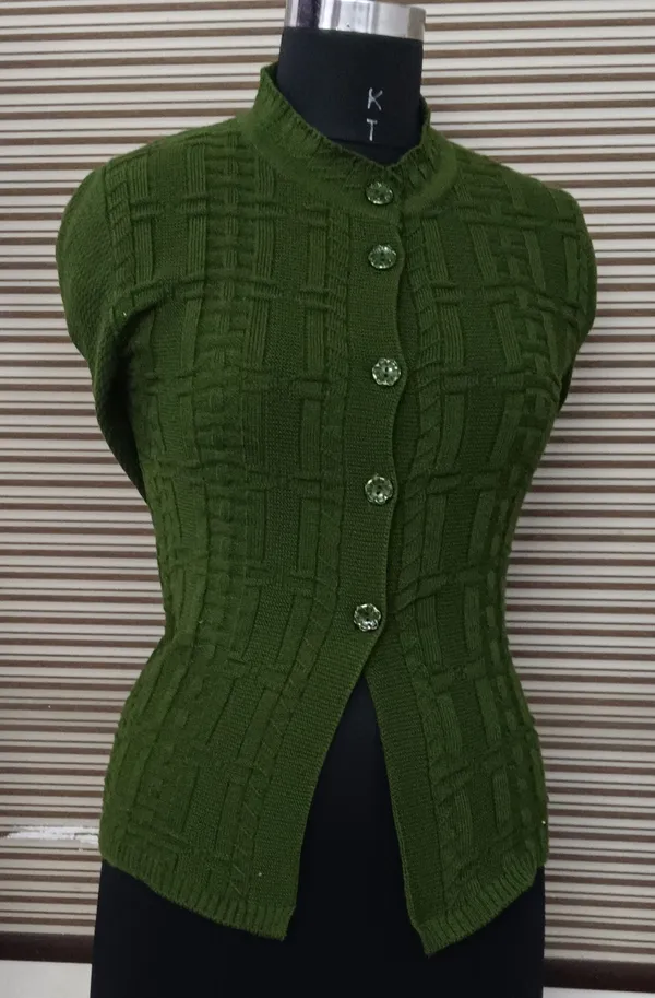 Dark_Green_Cotton_Blend_Regular_Casual_Sweater_For_Women