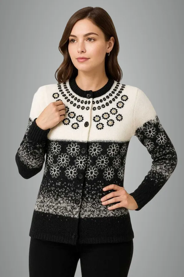 White_&_Black_Cotton_Blend_Regular_Casual_Sweater_For_Women