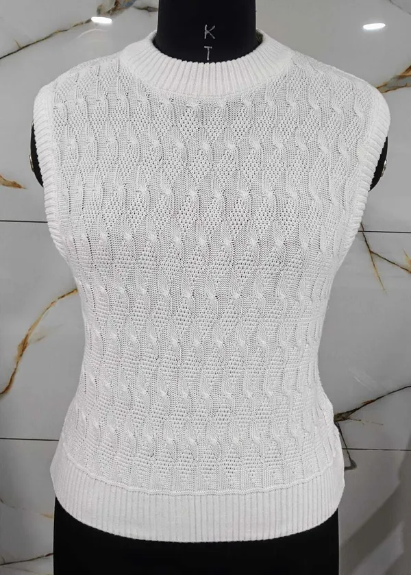 White_Cotton_Blend_Regular_Casual_Sweater_For_Women