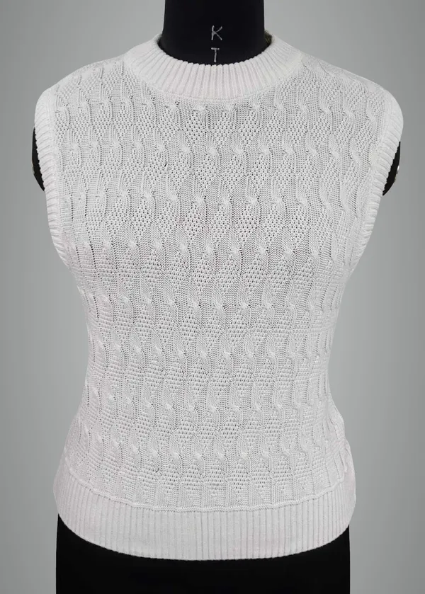 White_Cotton_Blend_Regular_Casual_Sweater_For_Women