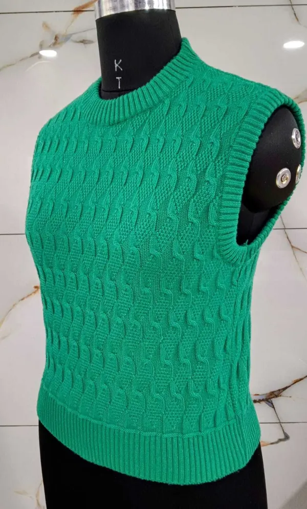 Green_Cotton_Blend_Regular_Casual_Sweater_For_Women