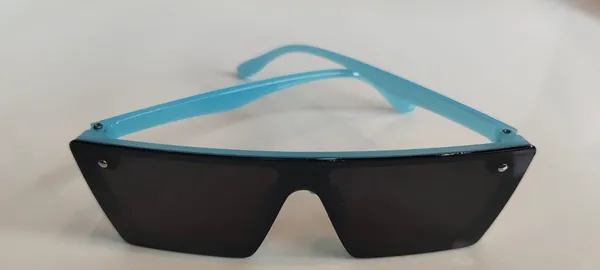 Sports_Blue_Sunglasses_For_Kids(Boys_and_Girls)
