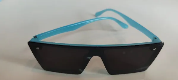 Sports_Blue_Sunglasses_For_Kids(Boys_and_Girls)