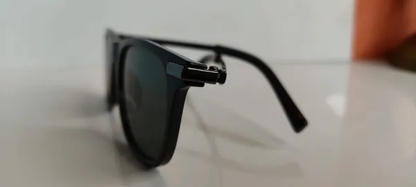 Smokey_Black_Wayfarer_Sunglasses_for_Men_and_Women