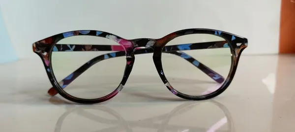 Purple_Mix_Plastic_&_Metal_Round_Shape_Frame_for_Woman