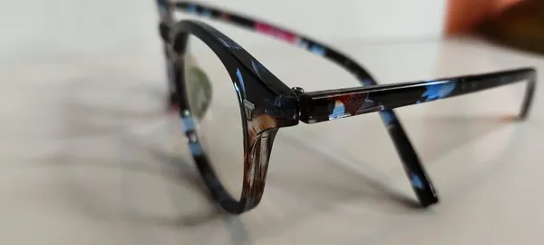 Purple_Mix_Plastic_&_Metal_Round_Shape_Frame_for_Woman