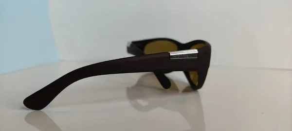 Smokey_Brown_Black_Wayfarer_Sunglasses_for_Men_and_Women
