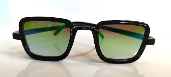 Black_UV_Protection_Sunglasses_For_Kids(Boy_and_Girl)