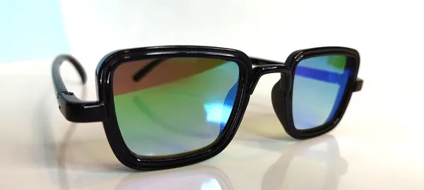 Black_UV_Protection_Sunglasses_For_Kids(Boy_and_Girl)