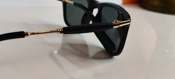 Black_Premium_Square_Sunglasses_for_Men_and_Women