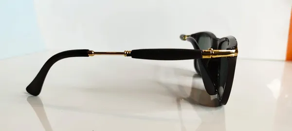 Black_Premium_Square_Sunglasses_for_Men_and_Women