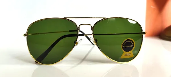 Green/Golden_100%_UV_Protection_Aviator_Sunglasses_for_Men_and_Women