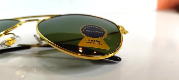 Green/Golden_100%_UV_Protection_Aviator_Sunglasses_for_Men_and_Women