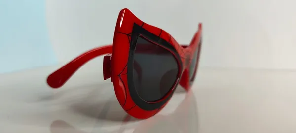Red_Spiderman_Wayfarer_Sunglasses_(Red,_Full_Rim,_Wayfarer,_Kids)Boys_and_Girls