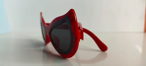 Red_Spiderman_Wayfarer_Sunglasses_(Red,_Full_Rim,_Wayfarer,_Kids)Boys_and_Girls