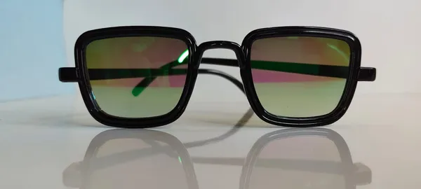 Sunset_Gradient_Style_Black_Polarized_Round_Sunglasses_For_Kids(Boys_and_Girls)