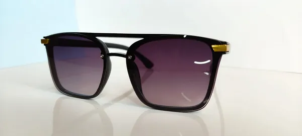 Black_Square_Sunglasses_for_Men_and_Women
