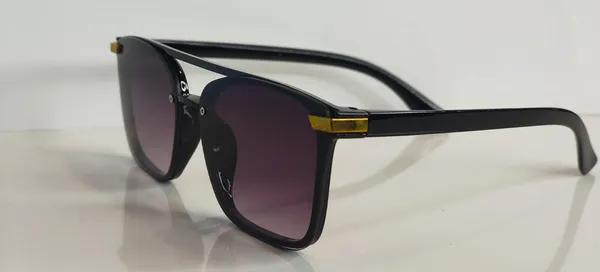 Black_Square_Sunglasses_for_Men_and_Women