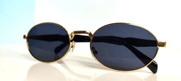 Golden_Oval_Sunglasses_For_Men_&_Women
