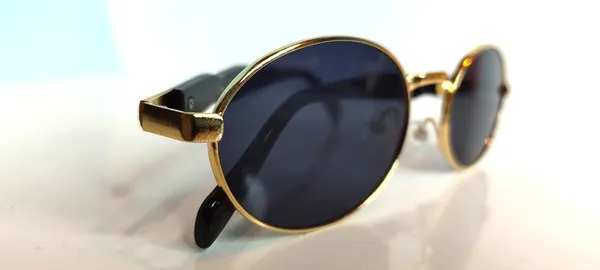 Golden_Oval_Sunglasses_For_Men_&_Women