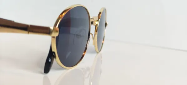 Golden_Oval_Sunglasses_For_Men_&_Women
