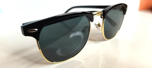 Black_and_Gold_Round_Sunglasses_for_Women__For_Men_&_Women