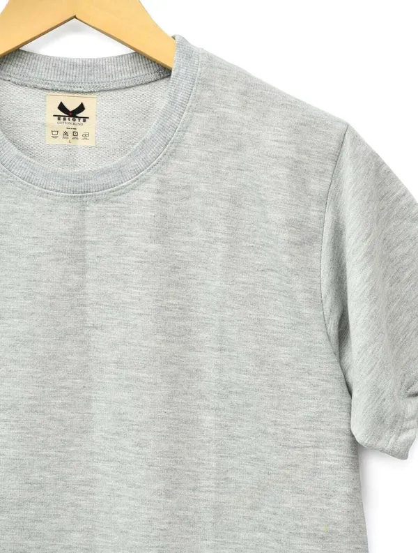 Grey_Cotton_Blend_Solid_Regular_T-Shirt_For_Men