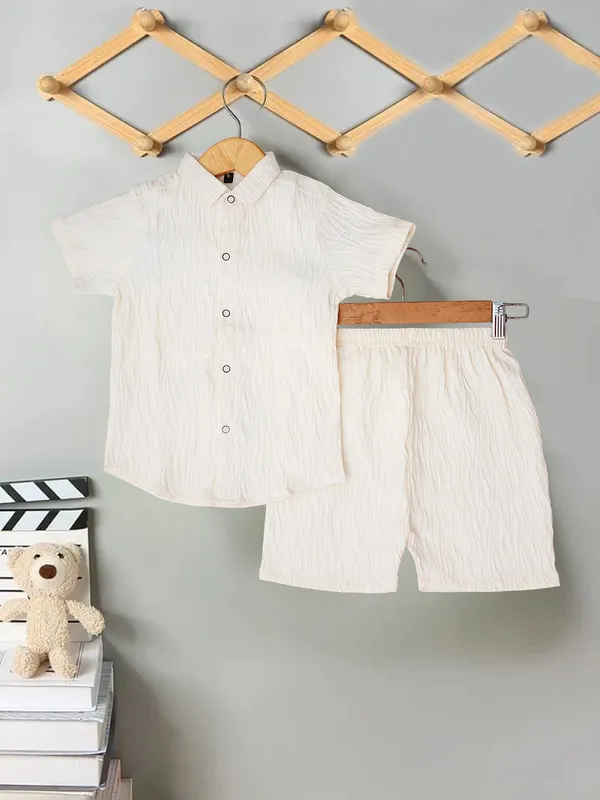 Boys_Cream_Cotton_Shirt_&_Shorts_Set