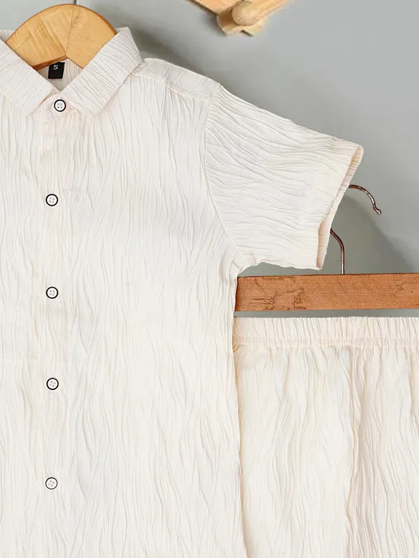 Boys_Cream_Cotton_Shirt_&_Shorts_Set