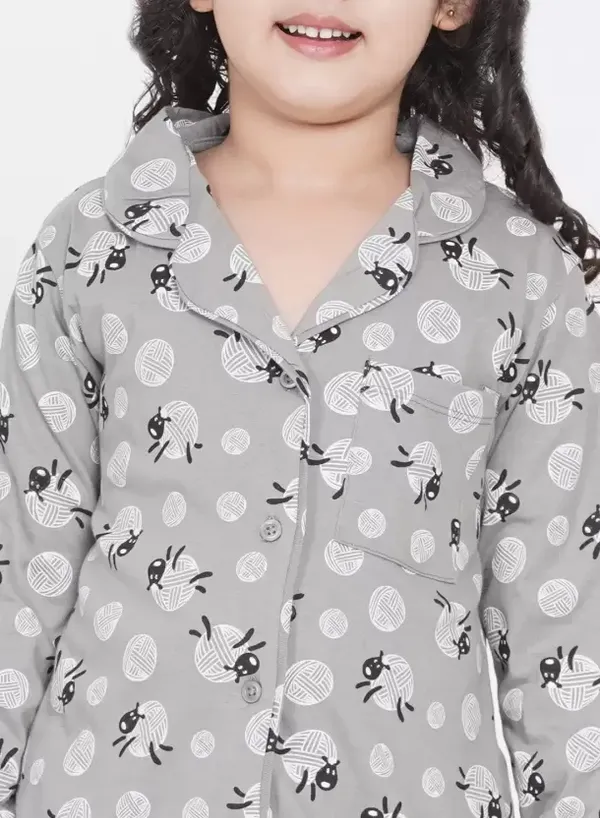 Kids_Girls_Cotton_Night_Suit_?_Grey_Polka_&_Bunny_Print_Full_Sleeves_Pajama_Set