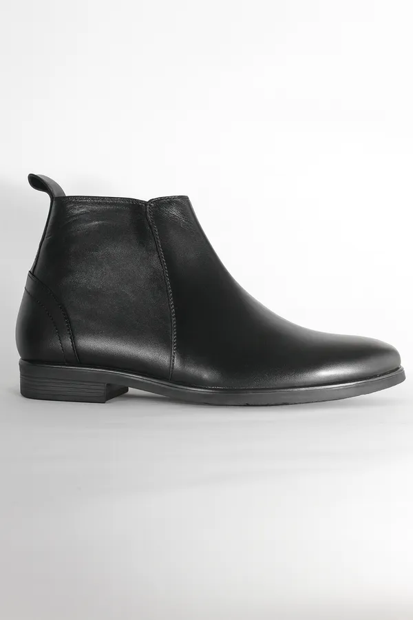 Black_Zip_Up_Leather_Chain_Boots_For_Men