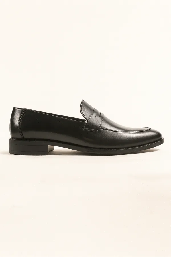 Black_Classic_Penne_Loafer_For_Men