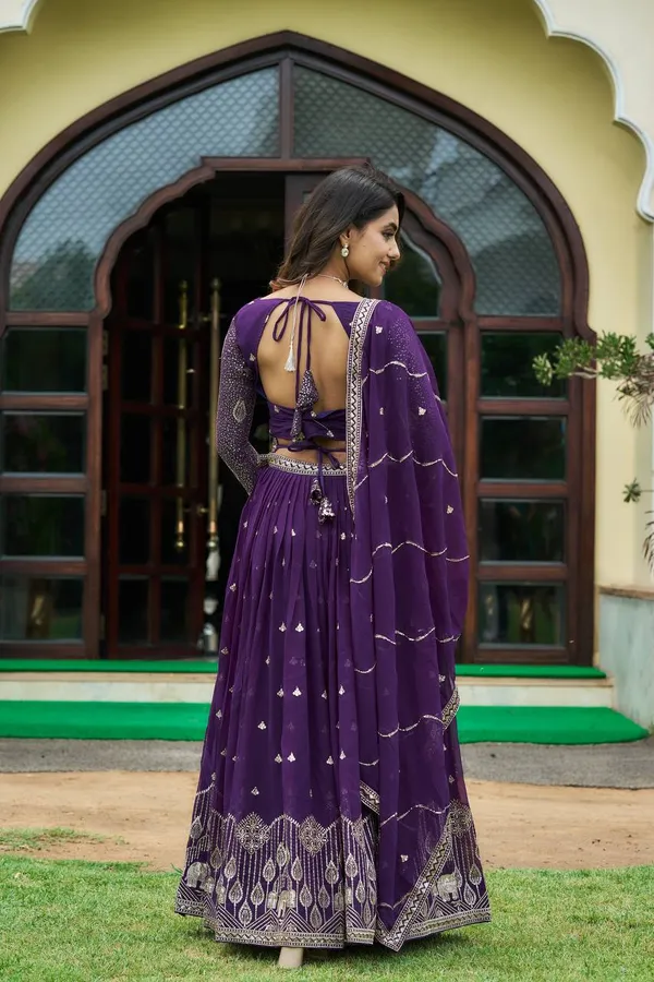 Imperial_Magenta_Bandhani_Fusion_Set:_Embroidered_Bodice_&_Tiered_Flared_Skirt