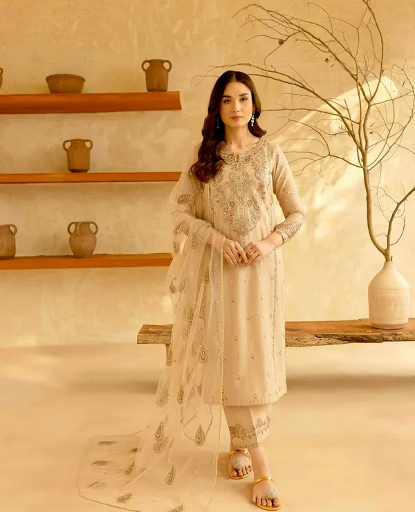 Noor-e-Zari_Handcrafted_Salwar:_"Noor"_(light)_perfectly_describes_the_way_the_embroidery_catches_the_glow_in_the_photo.